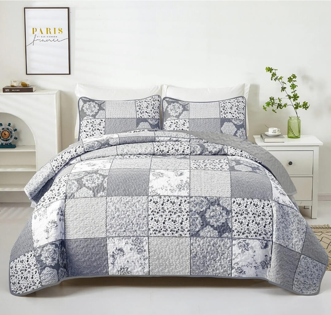 The Bed Linen 3-Piece Soft Patchwork Quilted Coverlet Set – King/Queen/Double – Blue Boho