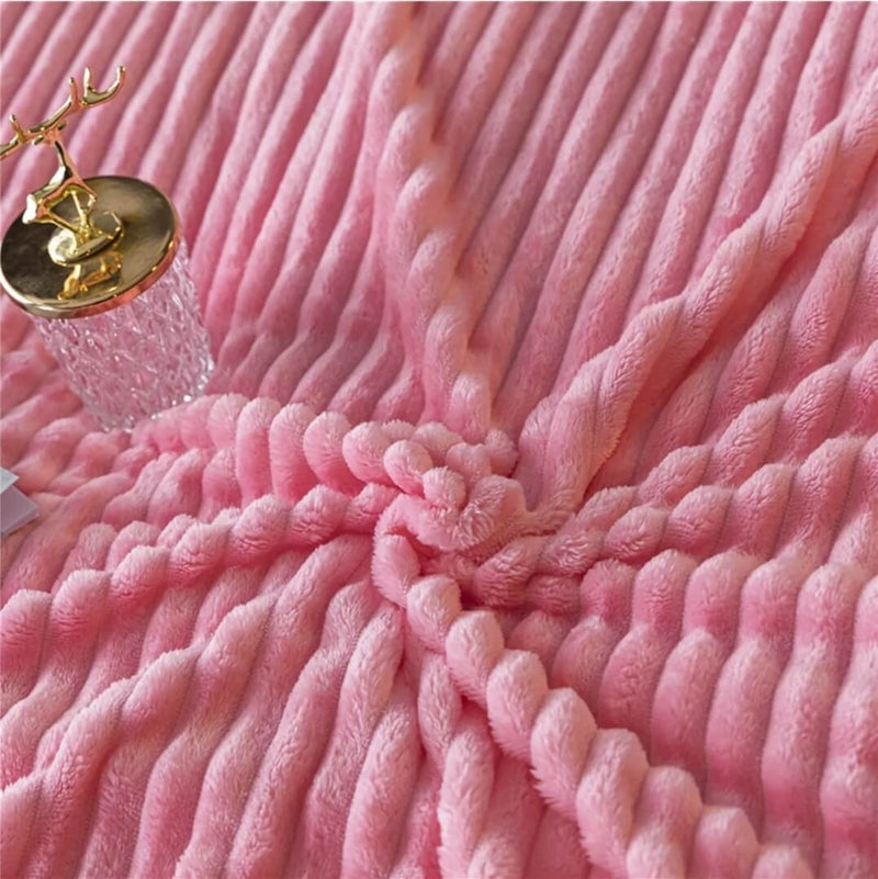 Soft Warm Flannel Blanket - Cuddly Sofa Throw (Pink)
