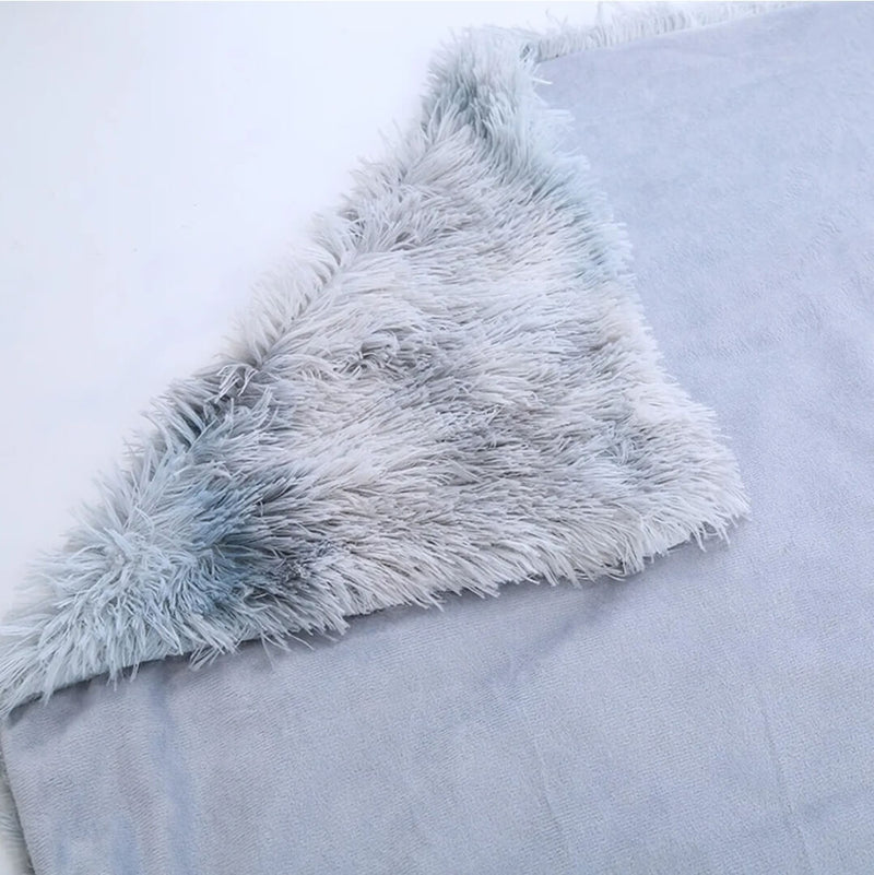 Soft Warm Fleece Blanket - Cuddly Plush Sofa Throw (Grey)