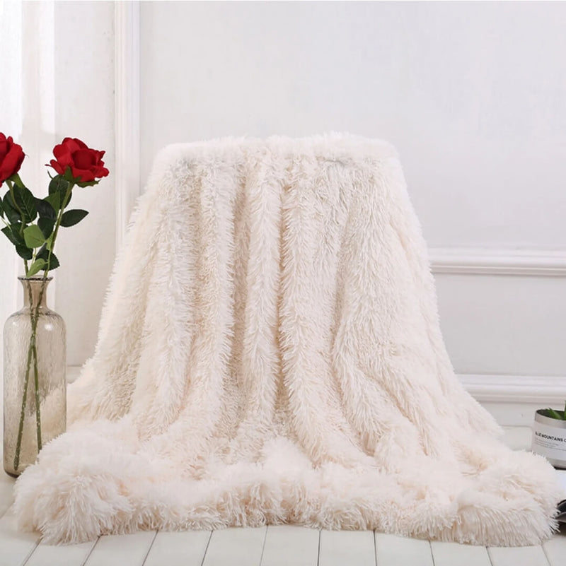 Soft Warm Fleece Blanket - Cuddly Plush Sofa Throw (White)