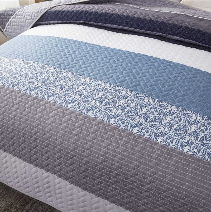 2025 Jacquard Striped Quilted Bedspread Coverlet Sets (3Pcs)