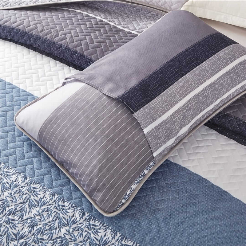 2025 Jacquard Striped Quilted Bedspread Coverlet Sets (3Pcs)