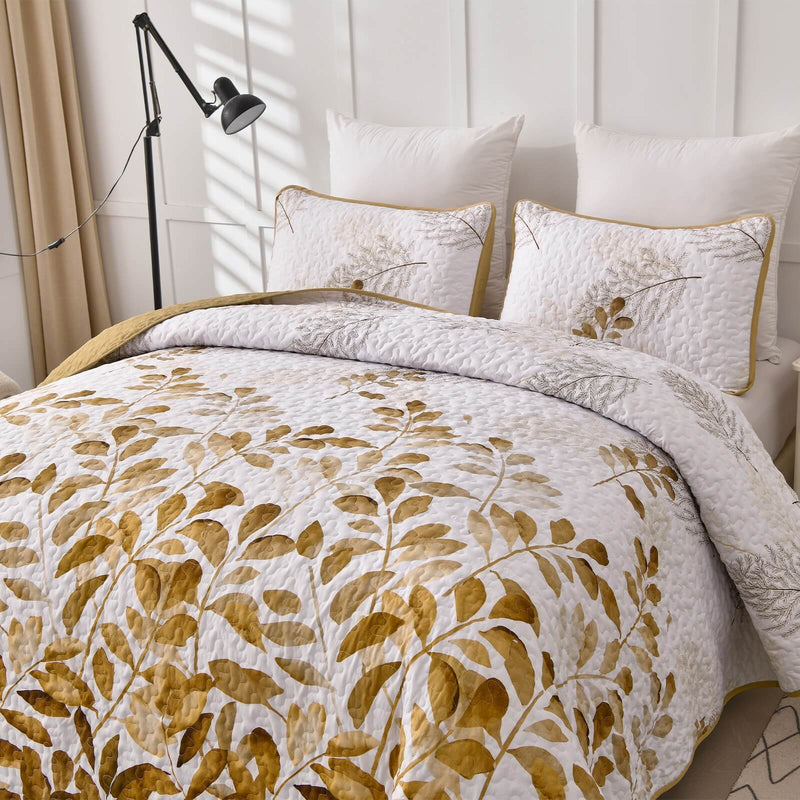 Gold Leaf Pattern Quilted Bedspread Coverlet Sets (3Pcs)
