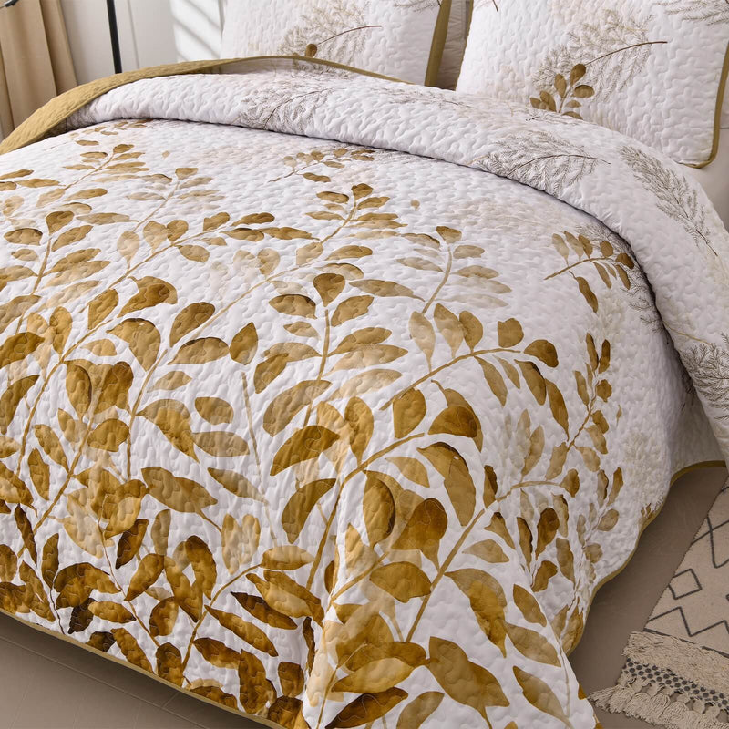 Gold Leaf Pattern Quilted Bedspread Coverlet Sets (3Pcs)