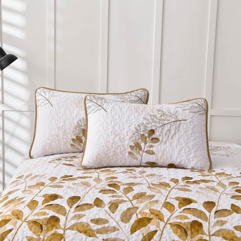 Gold Leaf Pattern Quilted Bedspread Coverlet Sets (3Pcs)