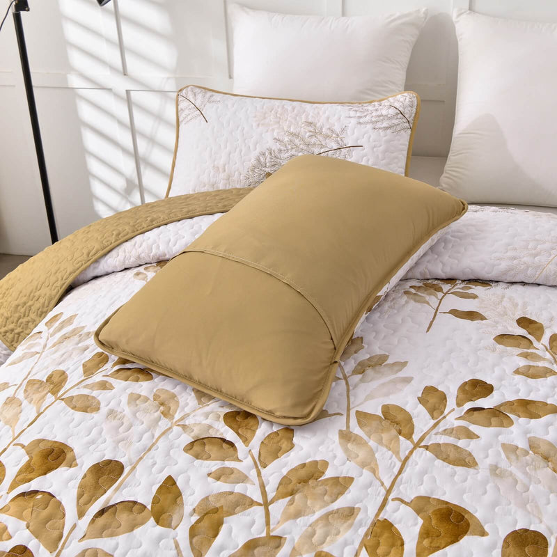 Gold Leaf Pattern Quilted Bedspread Coverlet Sets (3Pcs)