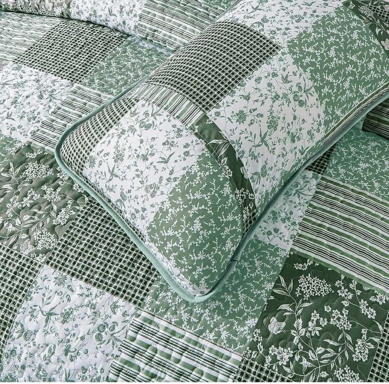 2025 Green Patchwork Quilted Bedspread Coverlet Sets (3Pcs)