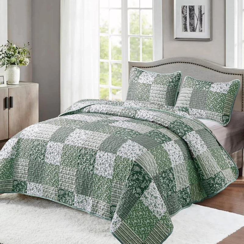 2025 Green Patchwork Quilted Bedspread Coverlet Sets (3Pcs)