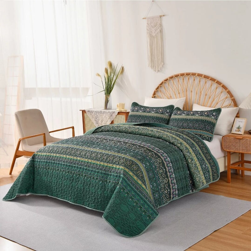 Dark Green Mandala Indian Bedspread Set – 3 Piece Boho Quilted Coverlet
