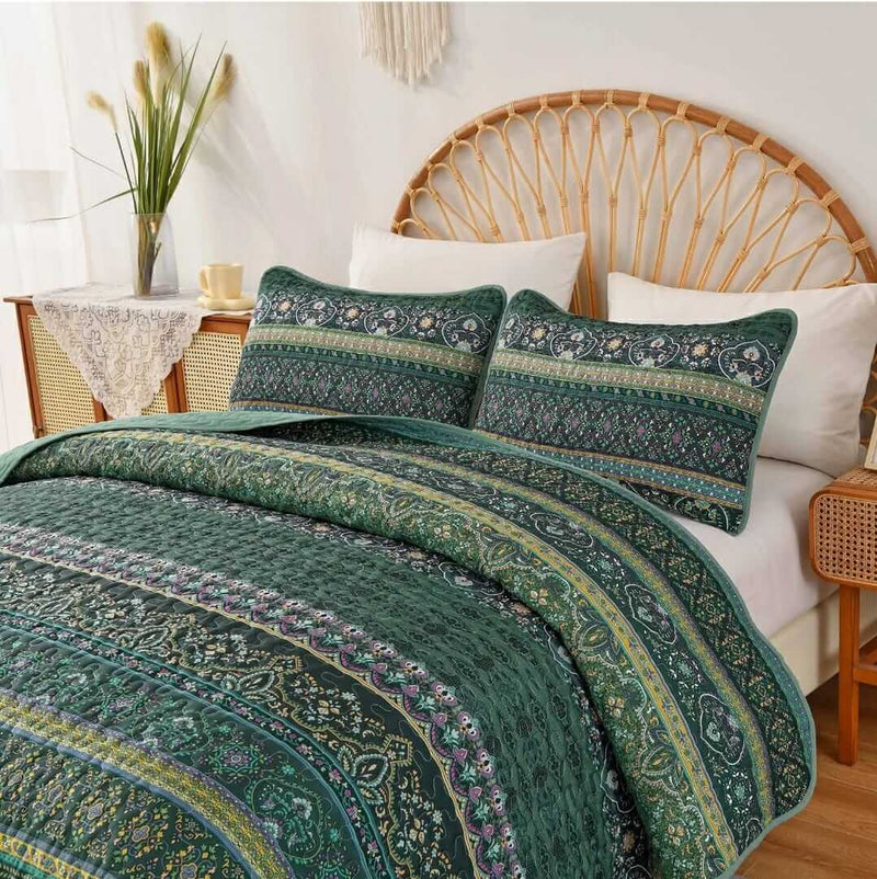 Dark Green Mandala Indian Bedspread Set – 3 Piece Boho Quilted Coverlet