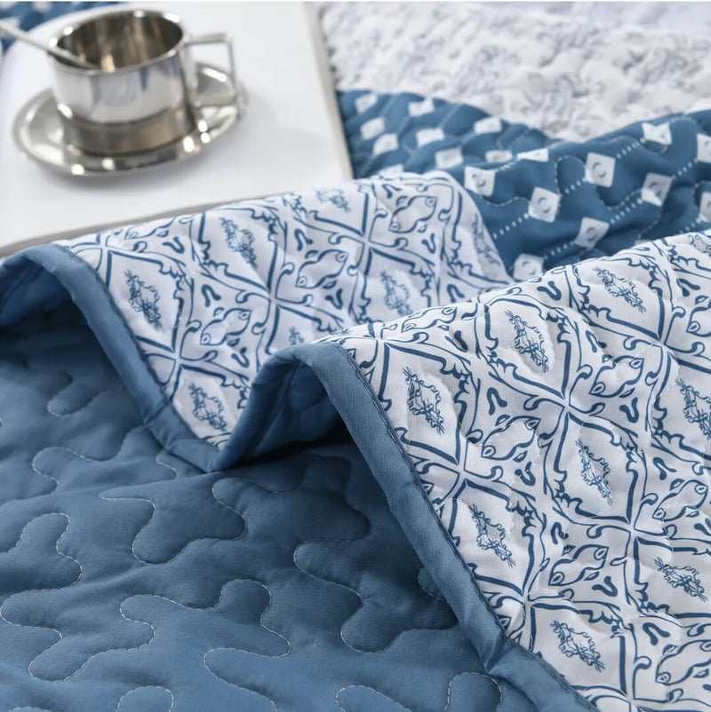 2025 Blue Striped Quilted Bedspread Coverlet Sets (3Pcs)