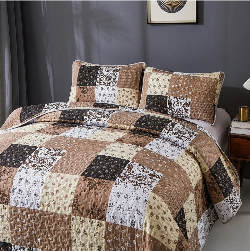 Hazel Wood Patchwork Coverlet Set-Floral Quilted Bedspread Sets (3Pcs)