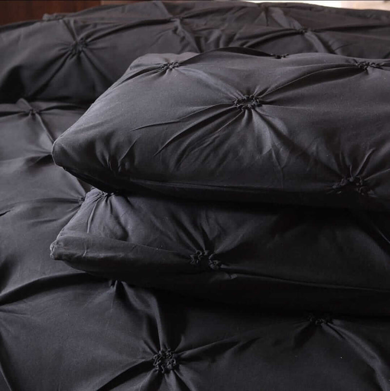 Black Diamond Pintuck Comforter Set - Quilt Set (3Pcs)