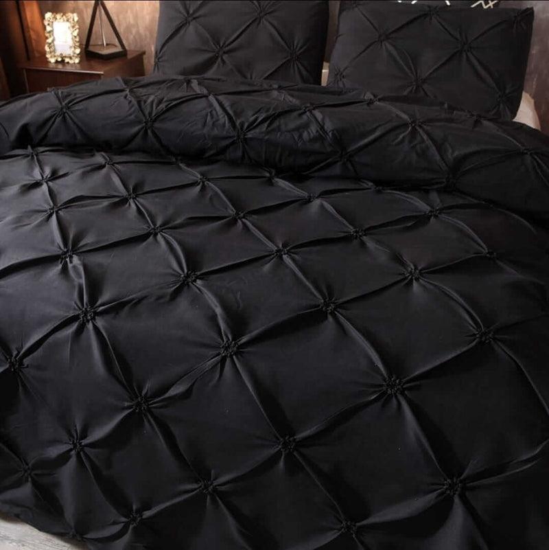 Black Diamond Pintuck Comforter Set - Quilt Set (3Pcs)