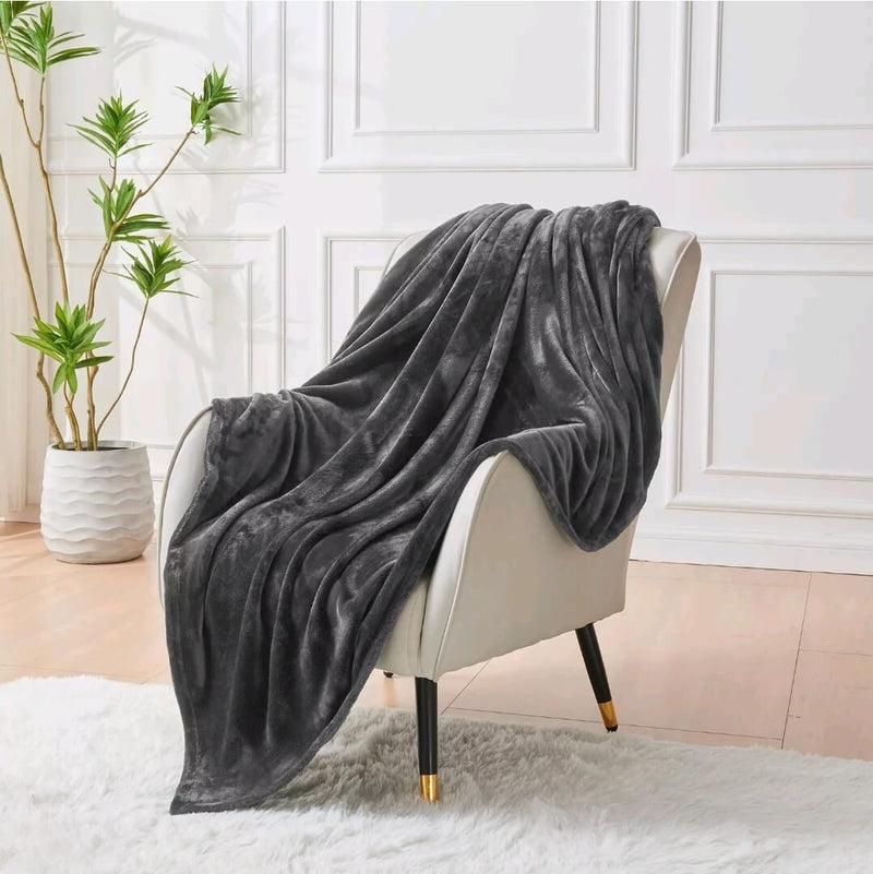 Flannel Fleece Blanket - Cuddly Plush Sofa Throw (Grey)