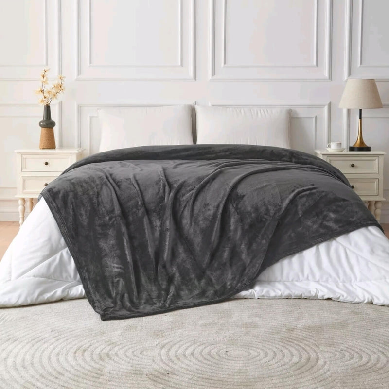 Flannel Fleece Blanket - Cuddly Plush Sofa Throw (Grey)
