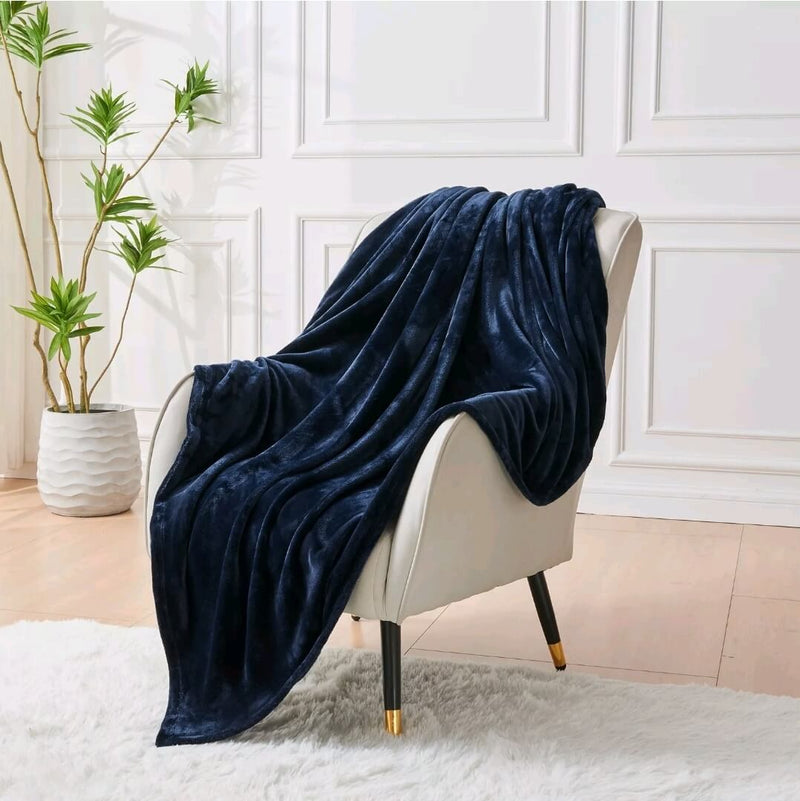 Flannel Fleece Blanket - Cuddly Plush Sofa Throw (Navy)