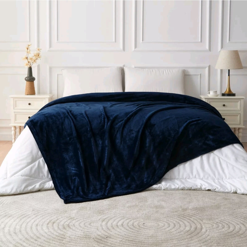 Flannel Fleece Blanket - Cuddly Plush Sofa Throw (Navy)