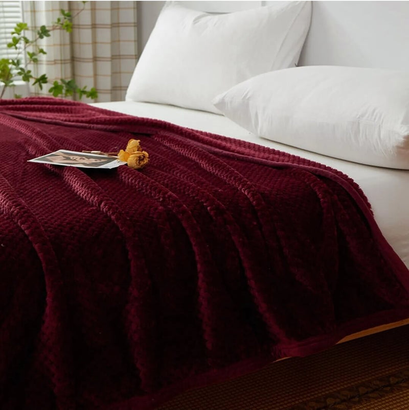 Soft Warm Fleece Blanket - Cuddly Plush Sofa Throw (Maroon)