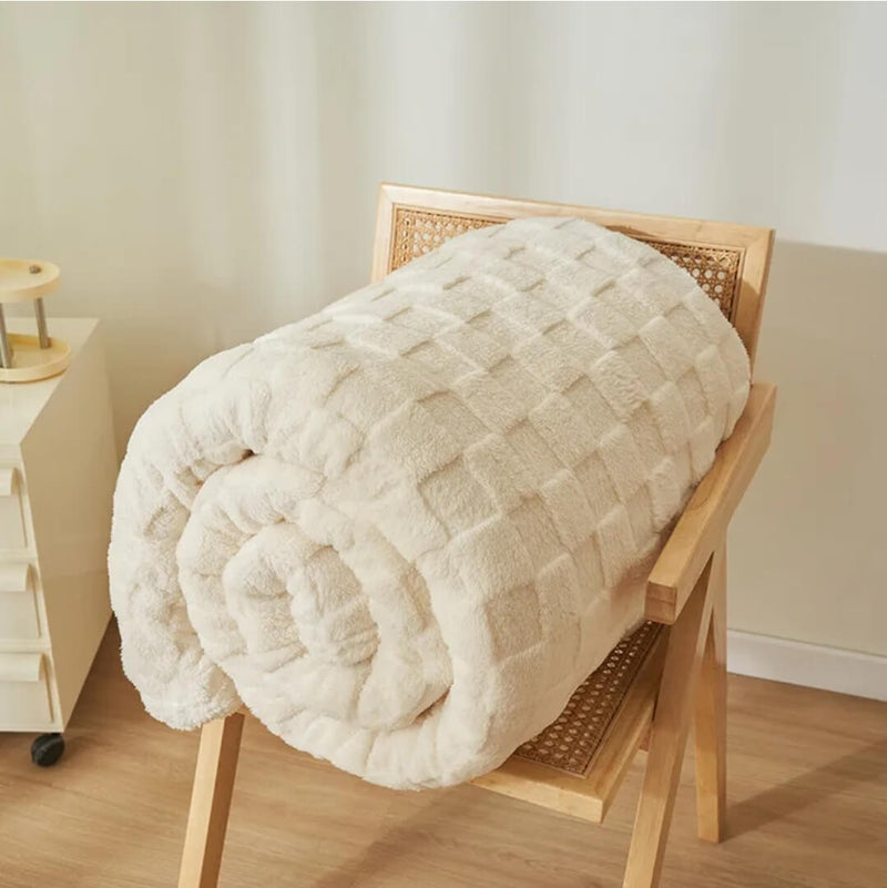 Soft Warm Fleece Blanket - Cuddly Plush Sofa Throw (Cream)