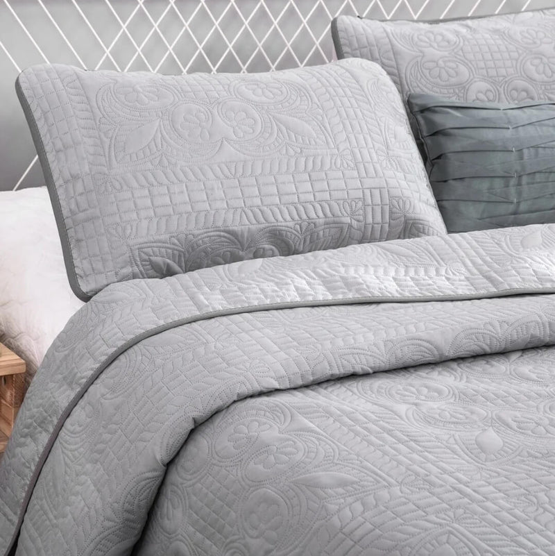 Greyish Patchwork Coverlet Set-Quilted Bedspread Sets (3Pcs)