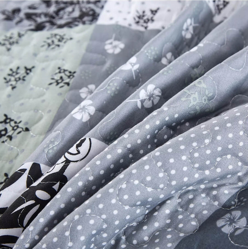 2025 Greyish Patchwork Quilted Bedspread Coverlet Sets (3Pcs)