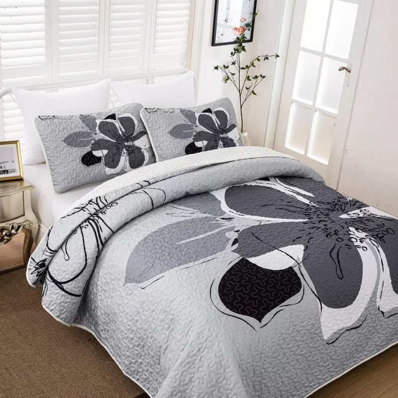 Greyish Black Floral Quilted Bedspread Coverlet Sets (3Pcs)