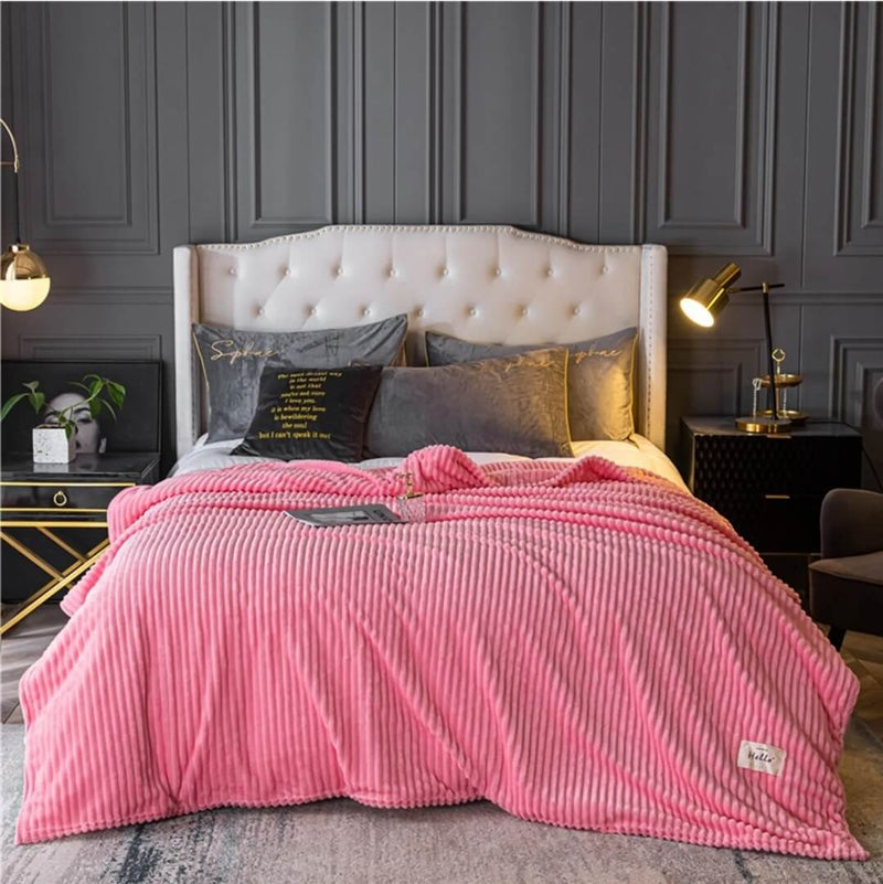 Soft Warm Flannel Blanket - Cuddly Sofa Throw (Pink)