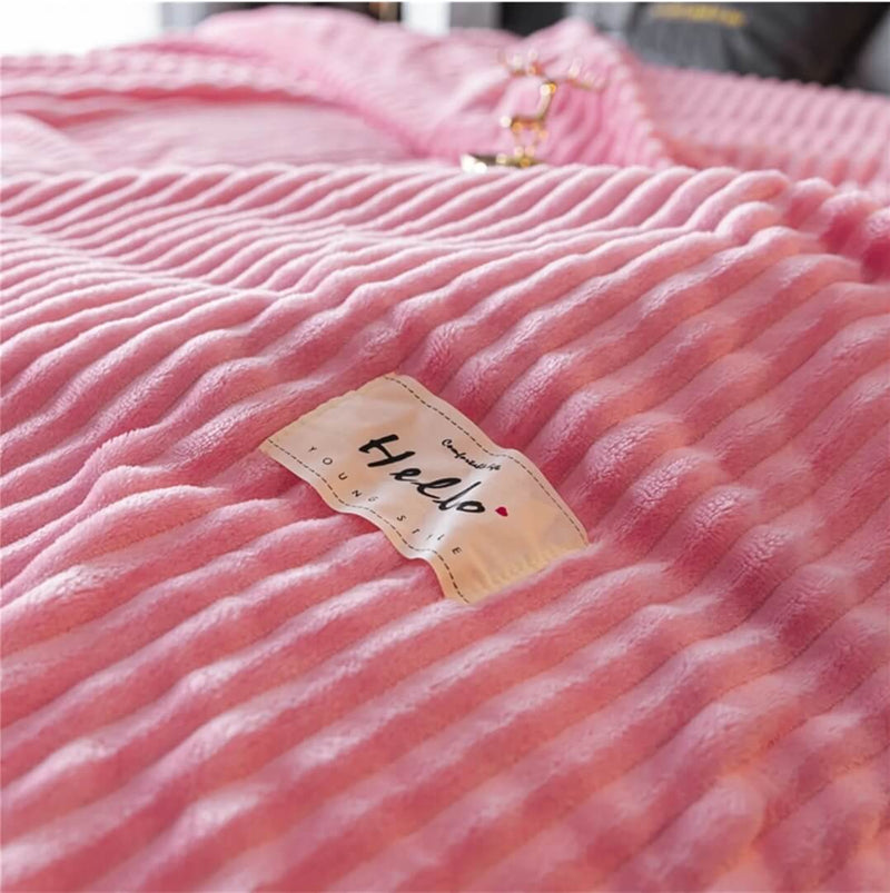 Soft Warm Flannel Blanket - Cuddly Sofa Throw (Pink)
