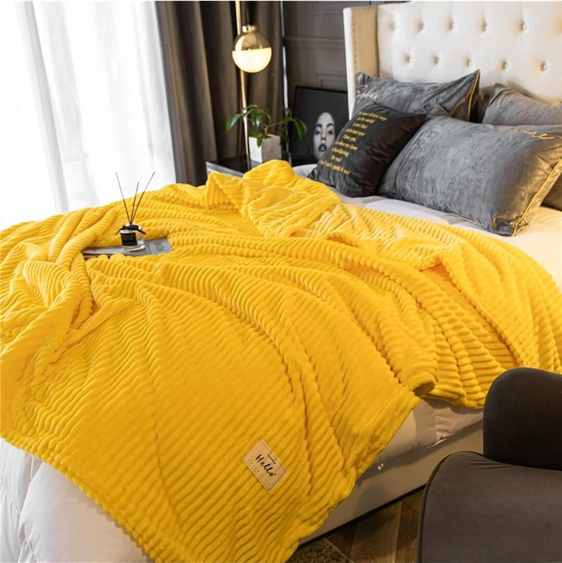 Soft Warm Flannel Blanket - Cuddly Sofa Throw (Yellow)