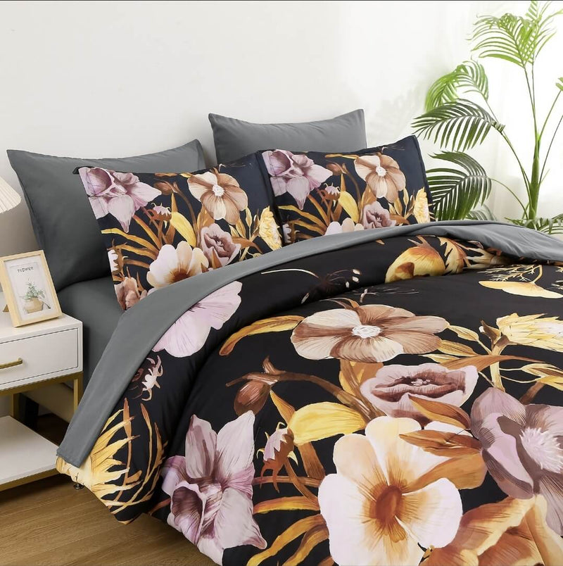 Black Base Floral Design Comforter Set-Quilt Set (3Pcs)