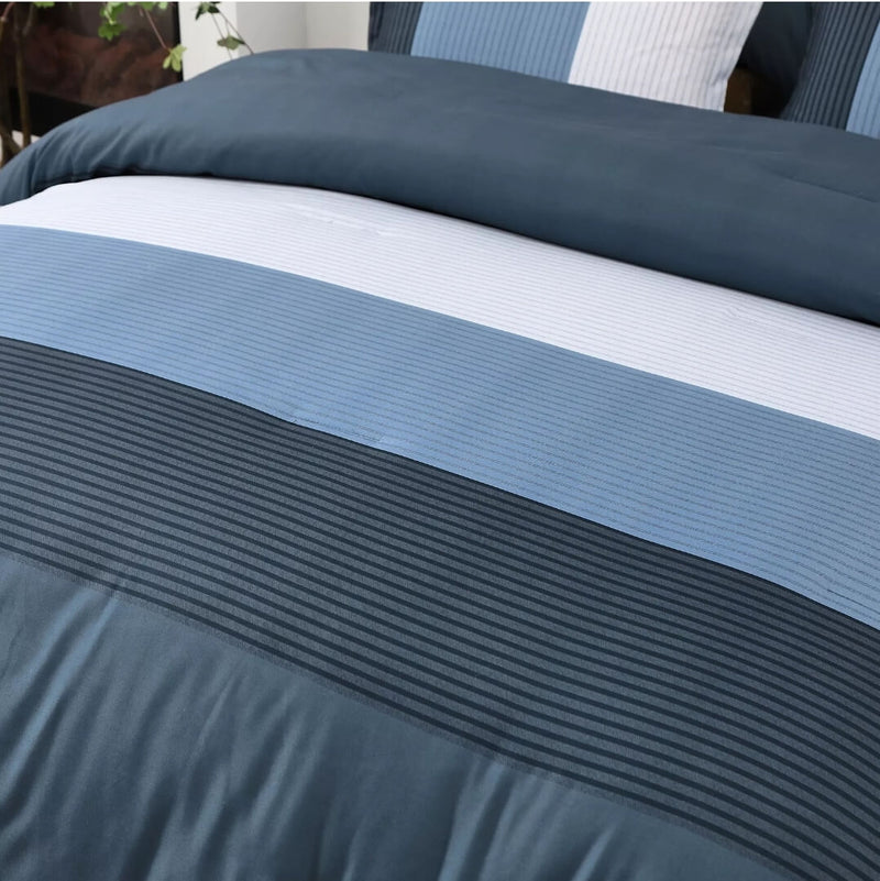 Blue Striped Quilted 7 Piece Comforter & Fitted/Flat Sheet Set Pillowcases